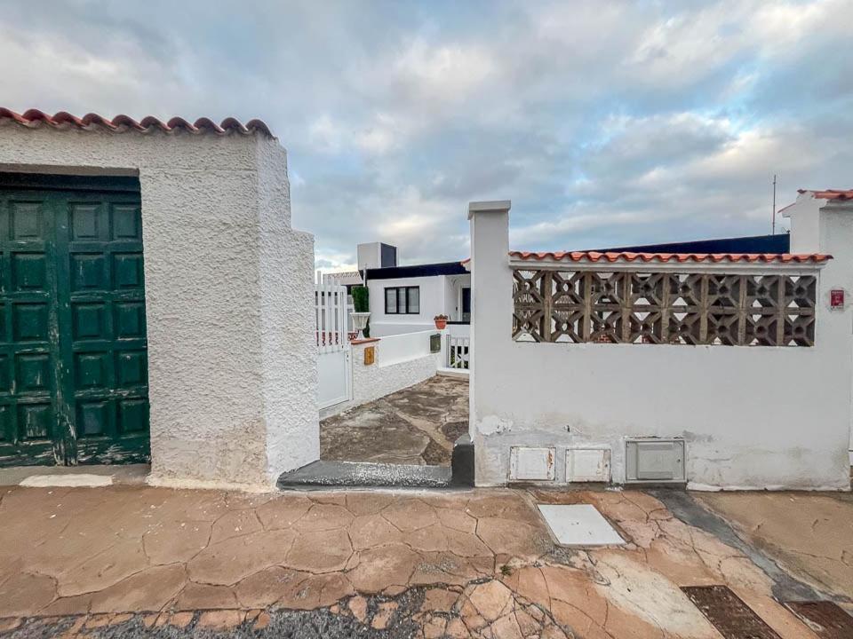 El Bunker Luxury Suite En Playa Del Hombre Con Vista Al Mar Εξωτερικό φωτογραφία