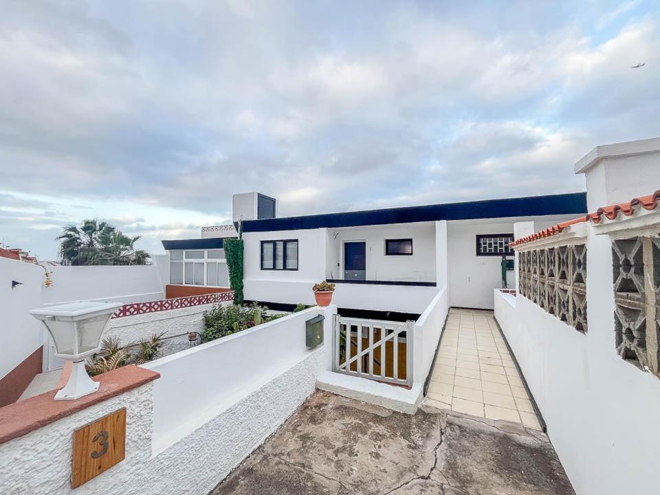 El Bunker Luxury Suite En Playa Del Hombre Con Vista Al Mar Εξωτερικό φωτογραφία